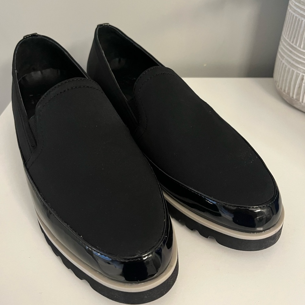 Donald Pliner Loafer